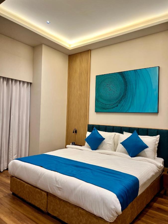 Hotel Blueivy Anand Luaran gambar