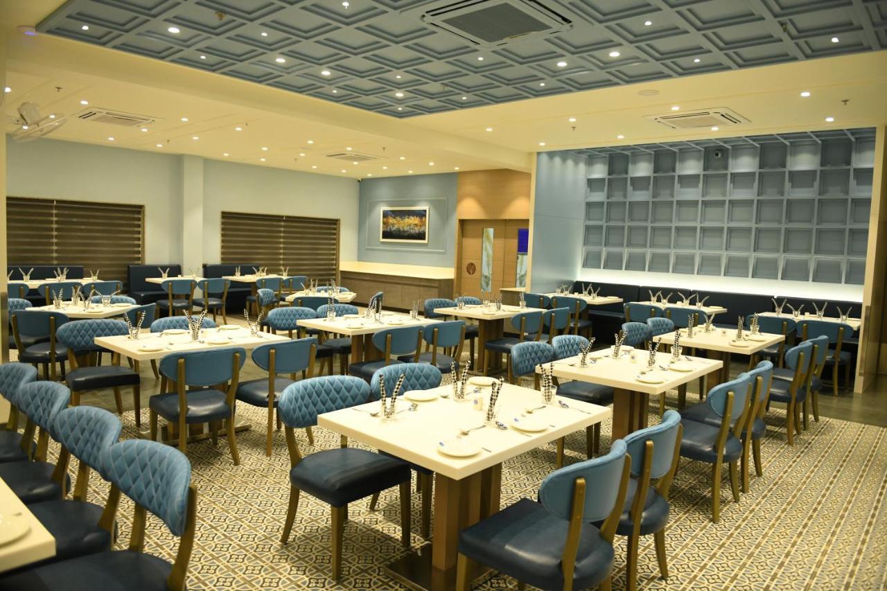 Hotel Blueivy Anand Luaran gambar