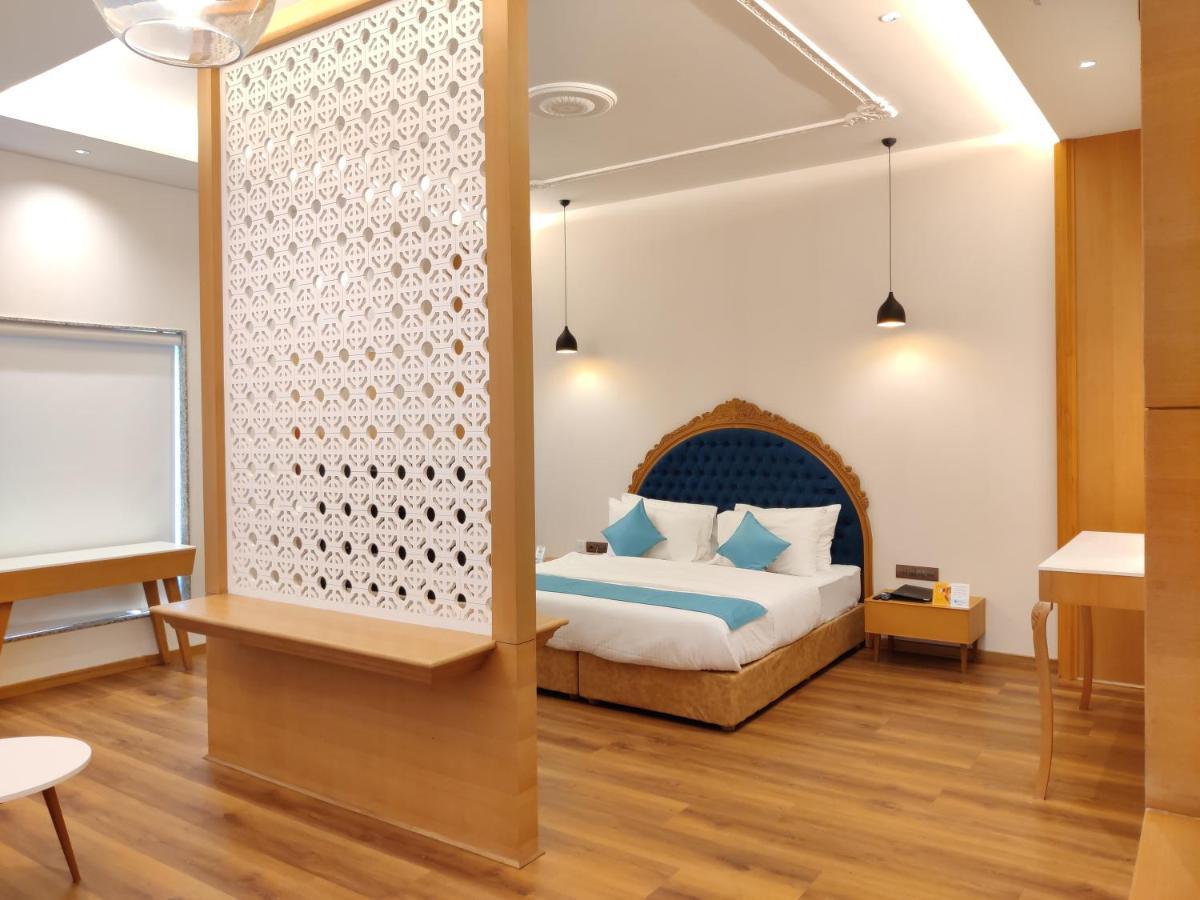 Hotel Blueivy Anand Luaran gambar