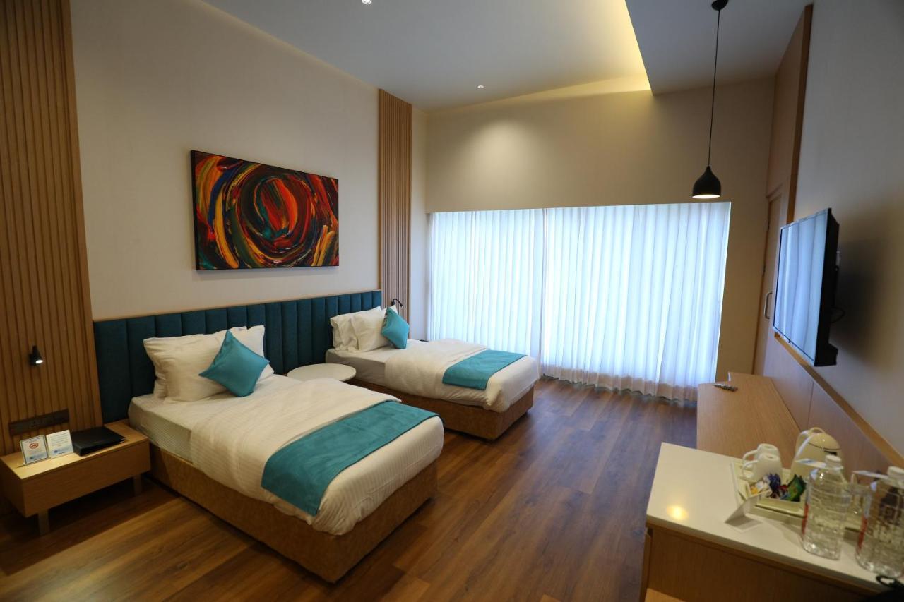 Hotel Blueivy Anand Luaran gambar